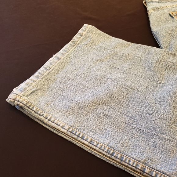 Levi Jean's | Size 18 - Picture 9 of 12